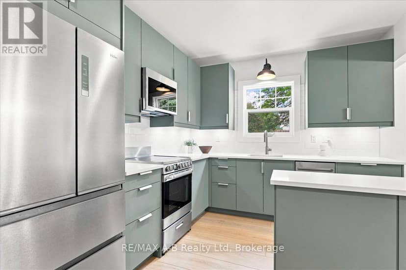 143 Britannia Street — photo 14 of 39