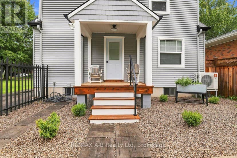 143 Britannia Street — photo 33 of 39