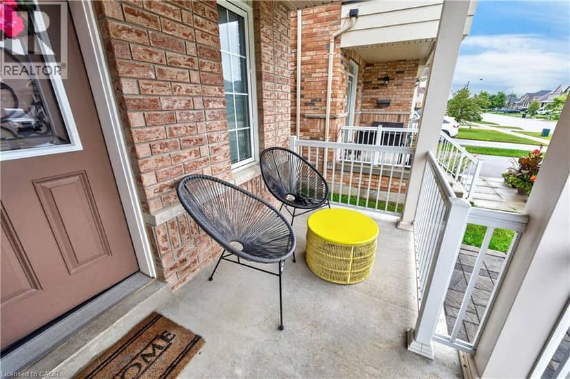 484 GREENWOOD Drive — photo 5 of 40