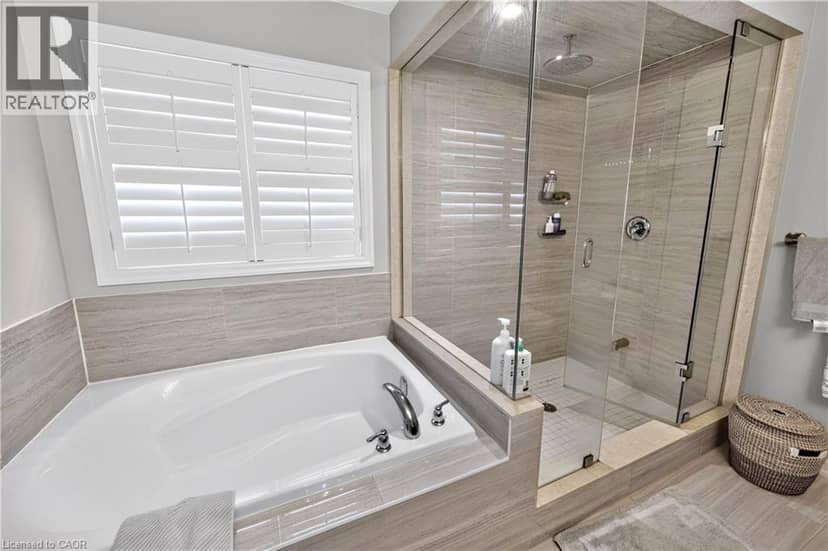 484 GREENWOOD Drive — photo 29 of 40