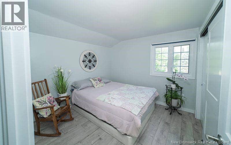 51 Hillcrest Drive — photo 10 of 20