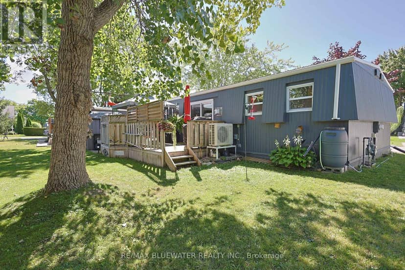 95 Shannon Boulevard — photo 40 of 40