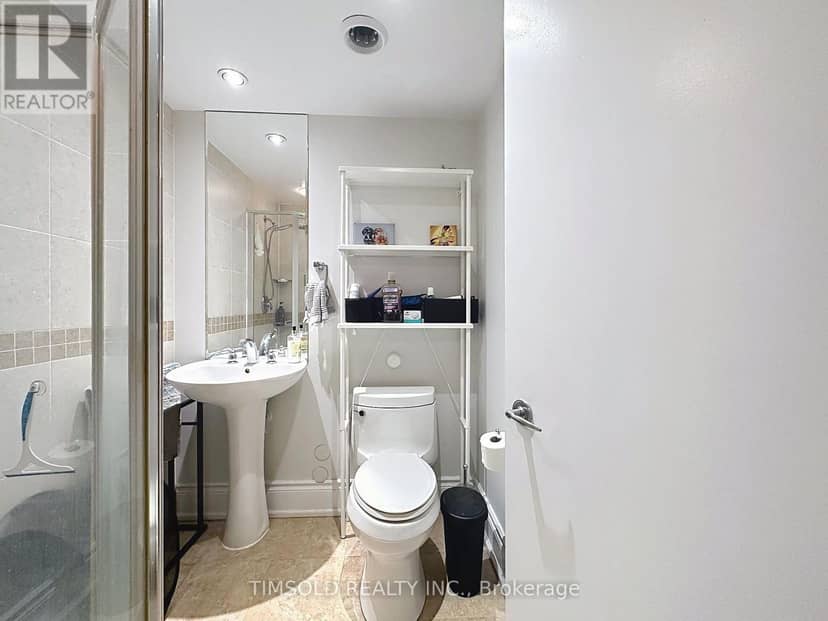 708W - 500 Queens Quay W — photo 11 of 26
