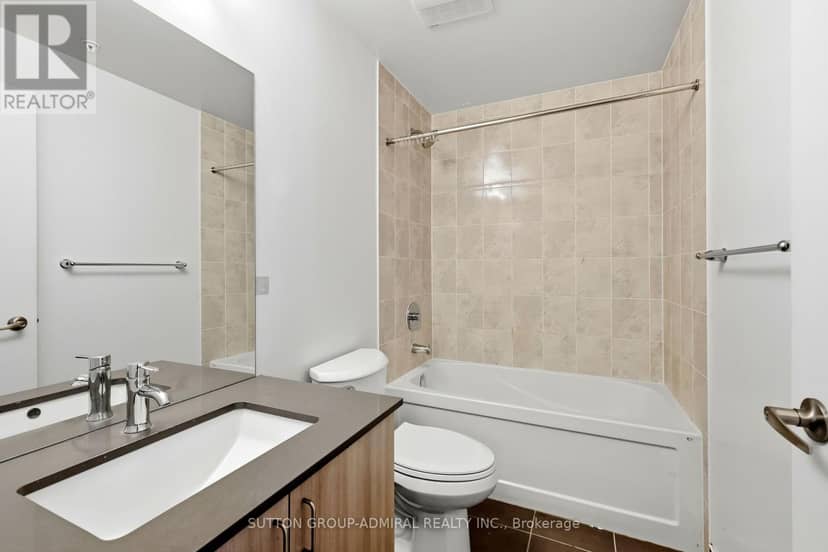 124 - 7 Kenaston Gardens — photo 10 of 26