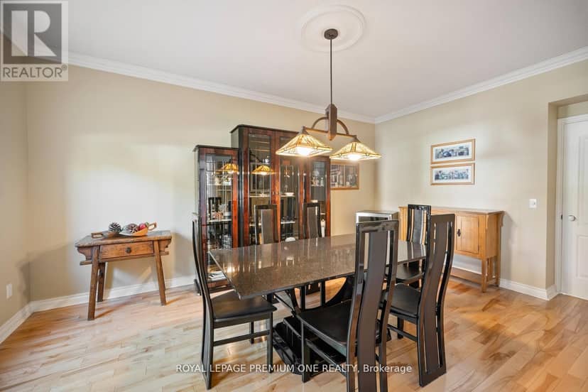 536 Village Parkway — photo 18 of 40