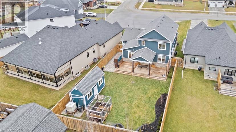 3549 CANFIELD Crescent — photo 34 of 37