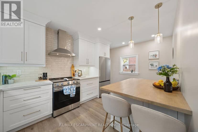 80 Sarah Street — photo 13 of 38