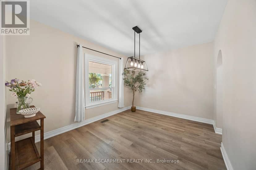 80 Sarah Street, Brant, photo 8