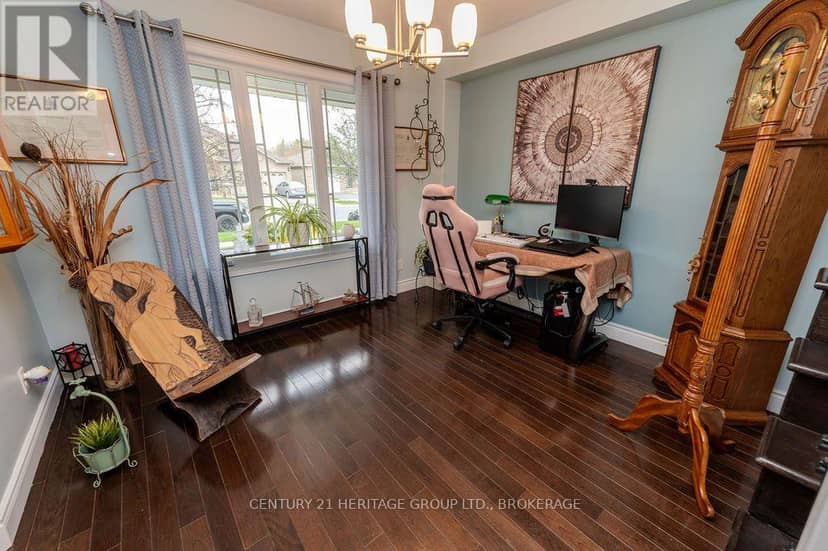 1103 Crossfield Avenue — photo 25 of 40