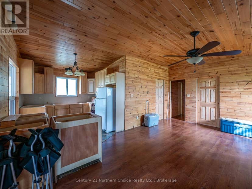 JO153 Shoal Lake Island — photo 25 of 36