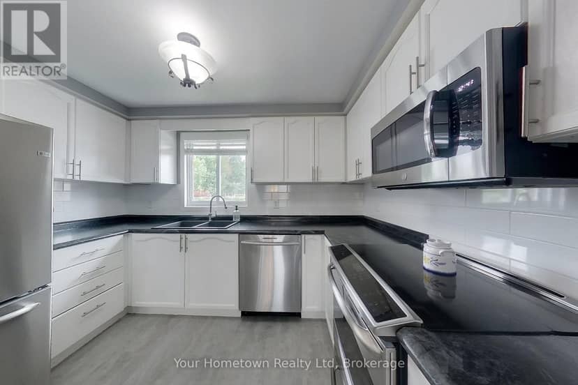 428 Flannery Drive — photo 10 of 40