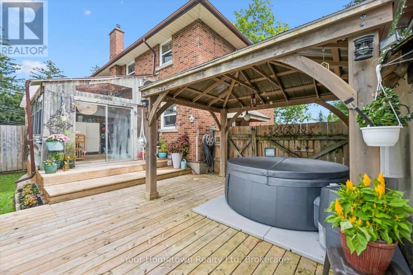 497 St Patrick Street E — photo 34 of 36