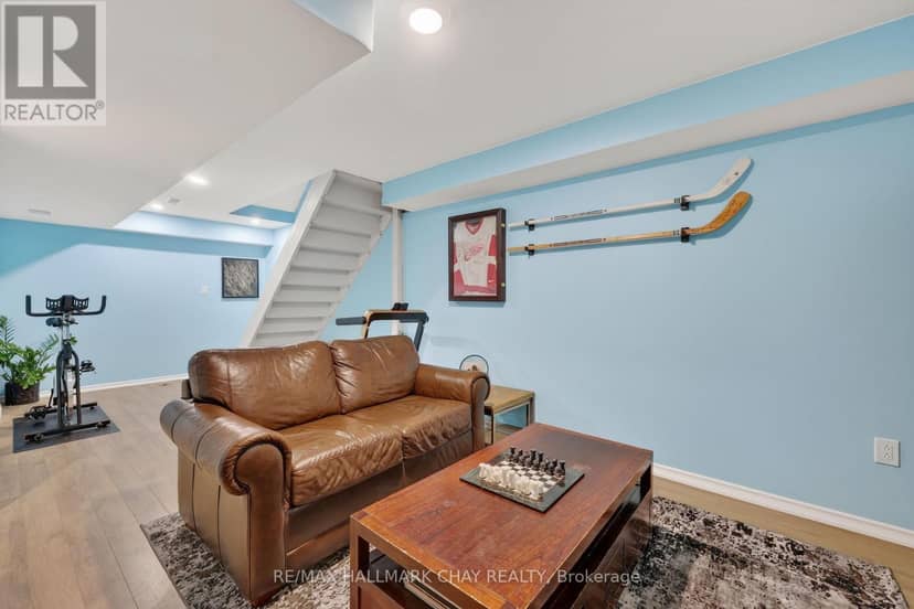 2057 Osbond Road — photo 26 of 33