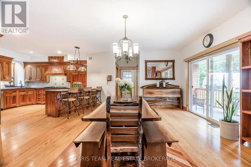 697 Lafontaine Road E — photo 10 of 40
