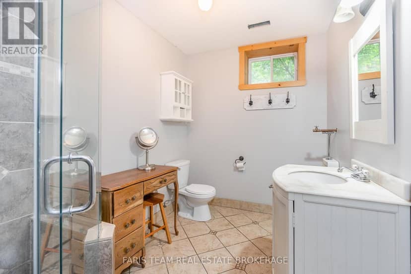 697 Lafontaine Road E — photo 29 of 40