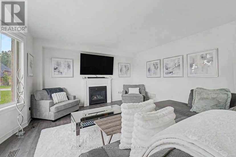 113 Rugman Crescent — photo 5 of 28