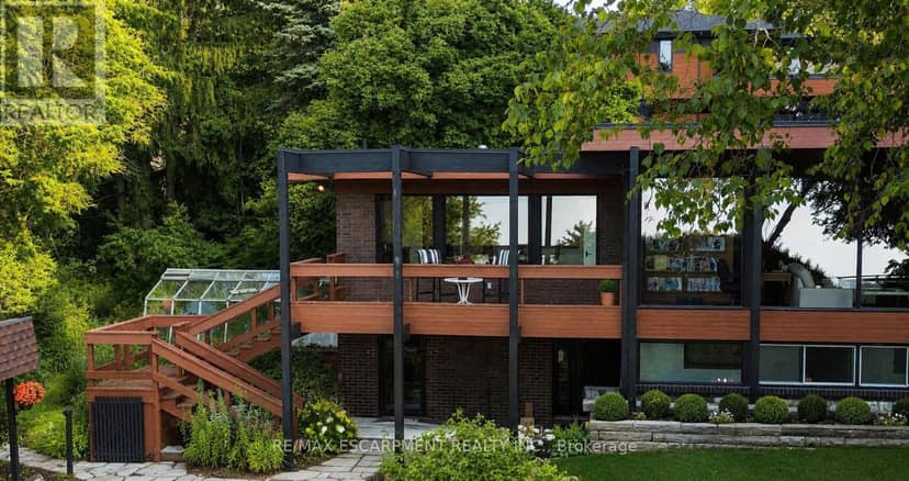10 Brookfield Road — photo 6 of 11