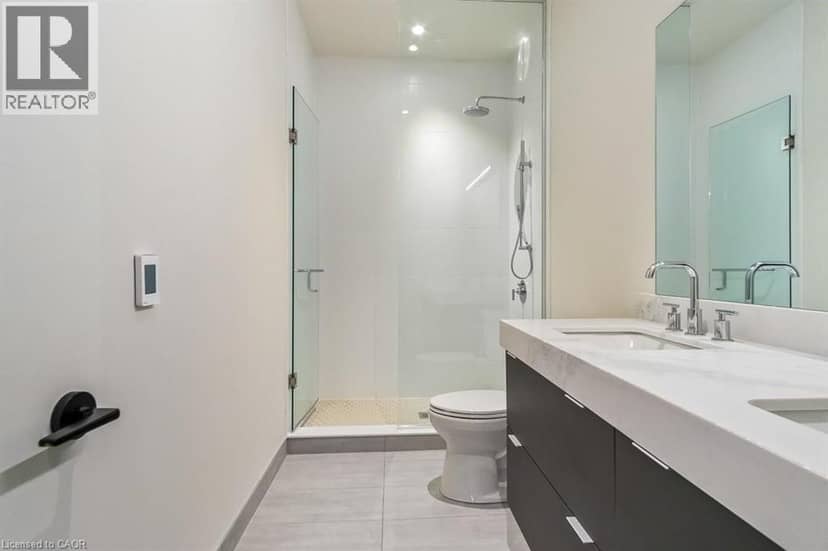 123 MAURICE Drive Unit# 201 — photo 7 of 32