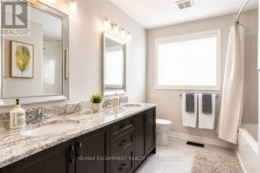 41 Creanona Boulevard — photo 16 of 29