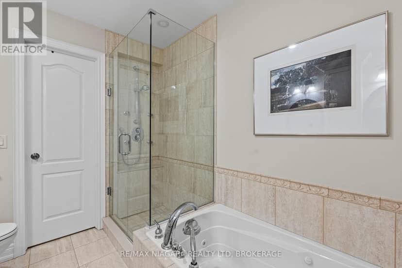 3 - 175 Queen Street — photo 22 of 40