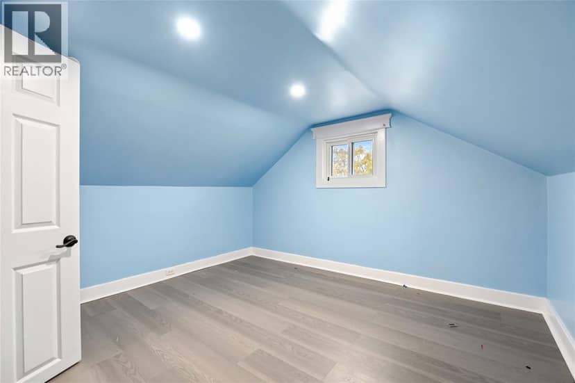 192 PENROSE STREET North — photo 11 of 12