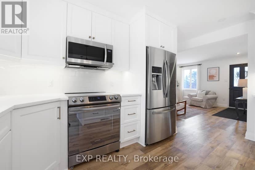 150 Stevenson Crescent — photo 19 of 40