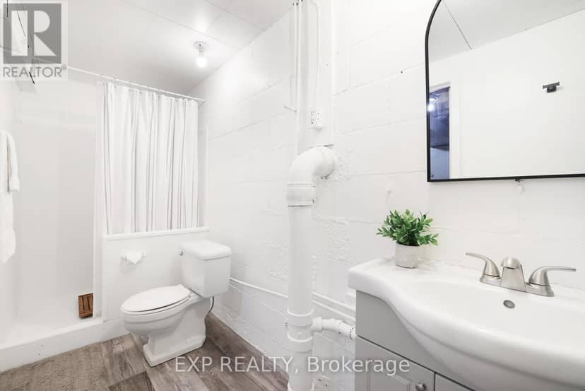 150 Stevenson Crescent — photo 39 of 40