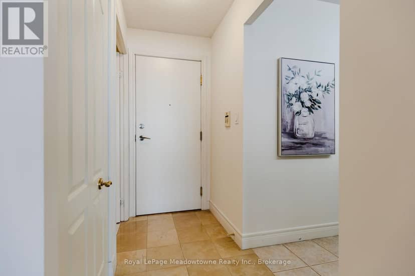 1016 - 5418 Yonge Street — photo 11 of 30