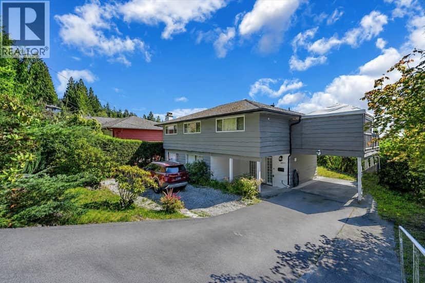 403 NEWDALE COURT, North Vancouver