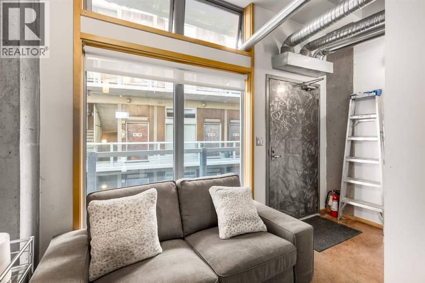 3XX 1529 W 6TH AVENUE, Vancouver, photo 2