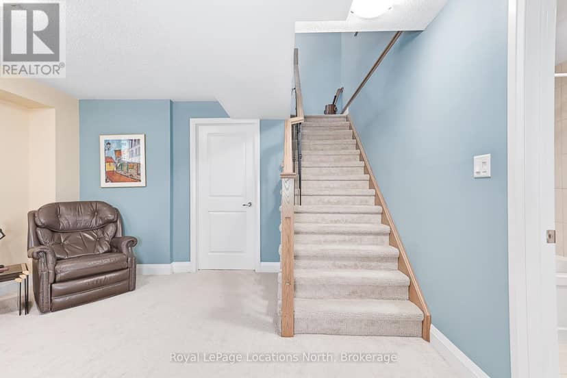 68 Kari Crescent — photo 32 of 40