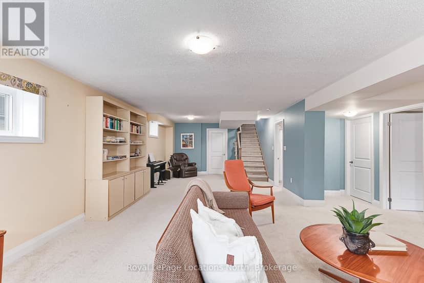 68 Kari Crescent — photo 36 of 40
