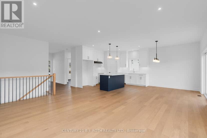 29 Harold Avenue — photo 15 of 40