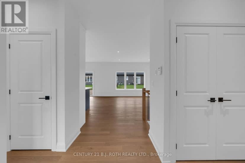 29 Harold Avenue — photo 8 of 40