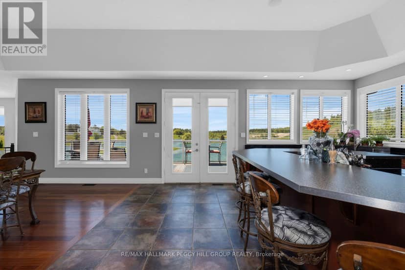 1372 Division Road E, Severn, photo 8