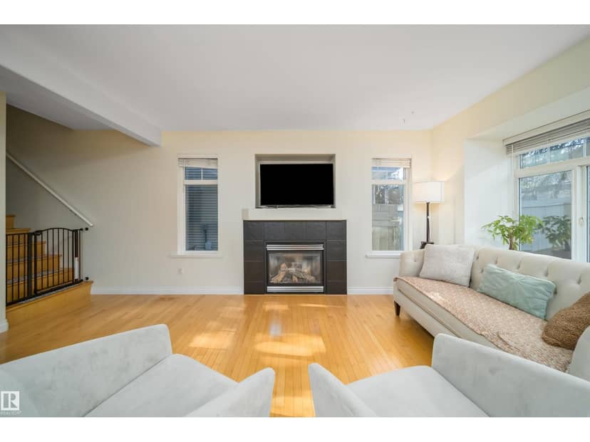 #29 200 Erin Ridge Dr — photo 9 of 26