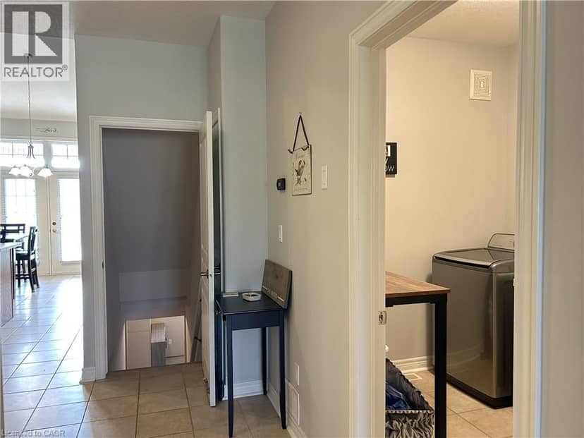 20 MILLCROFT Drive — photo 13 of 40