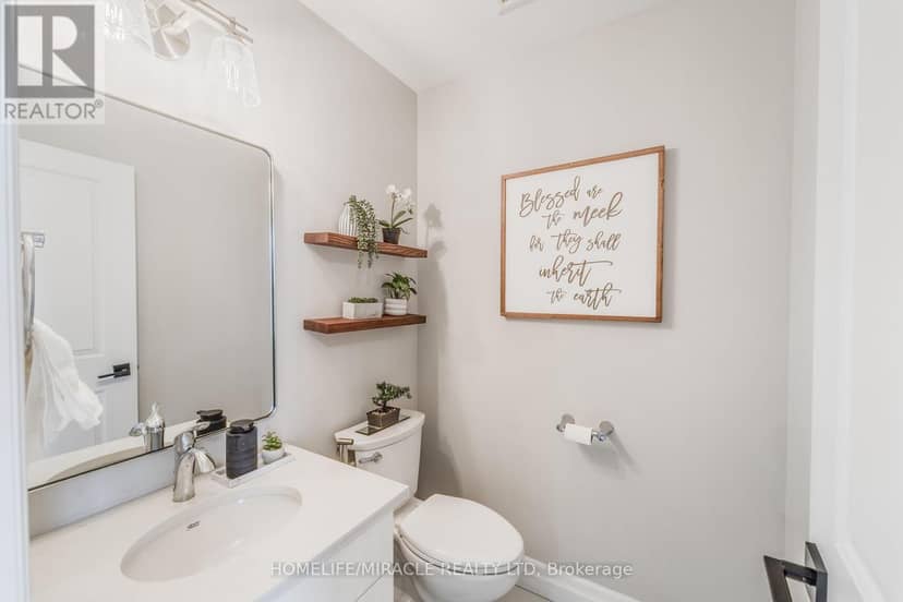 245 Tamarack Boulevard — photo 14 of 40