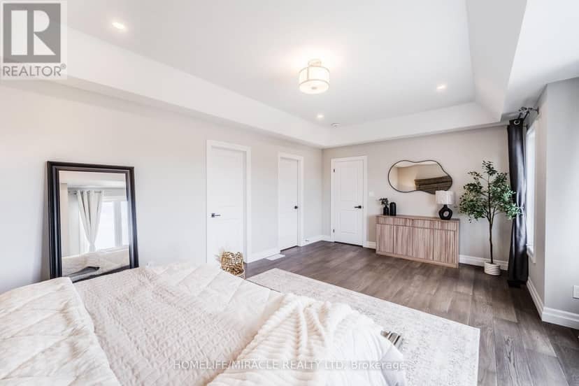 245 Tamarack Boulevard — photo 18 of 40