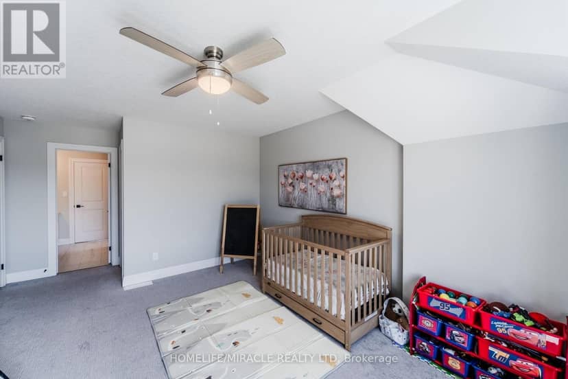 245 Tamarack Boulevard — photo 23 of 40