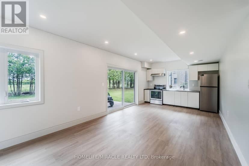 245 Tamarack Boulevard — photo 27 of 40