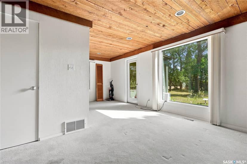 10 ACRE Residential — photo 16 of 39