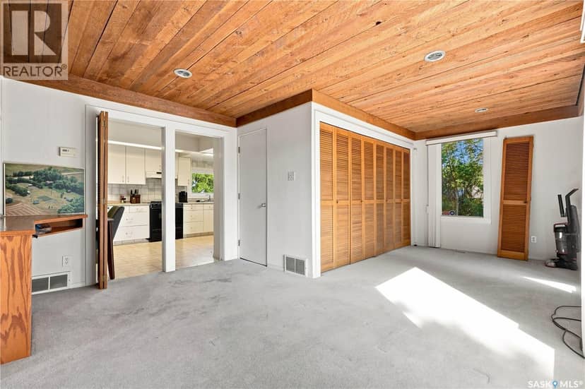 10 ACRE Residential — photo 17 of 39