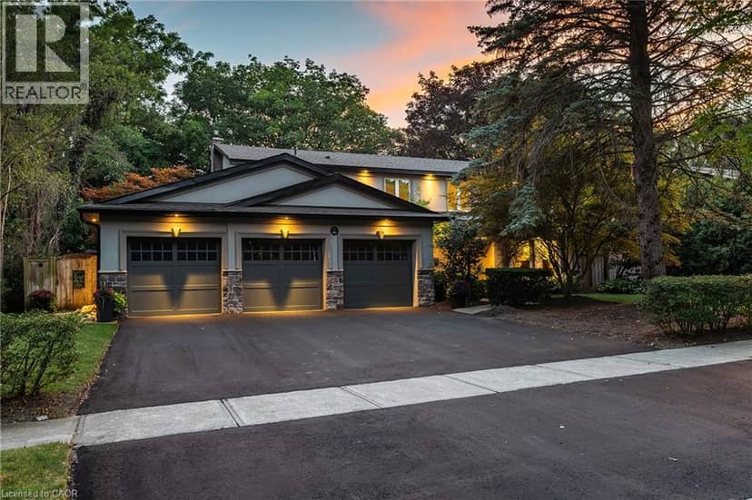 240 COLCHESTER Drive — photo 3 of 40