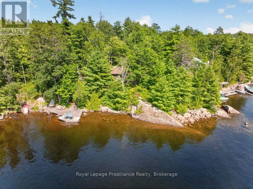 125 Mazinaw Lake Boat Access, Addington Highlands
