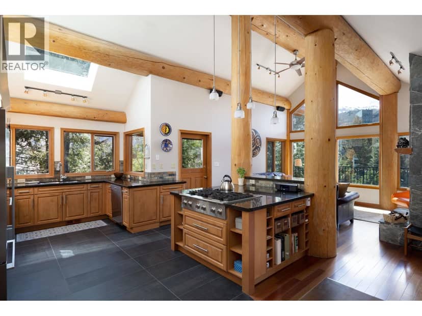 9503 EMERALD DRIVE, Whistler