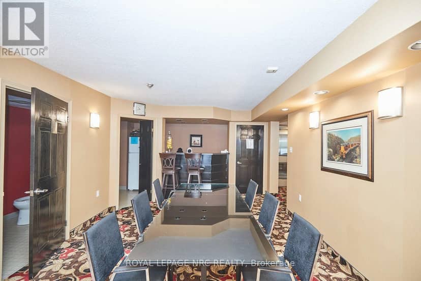 606 - 5100 Dorchester Road — photo 36 of 37