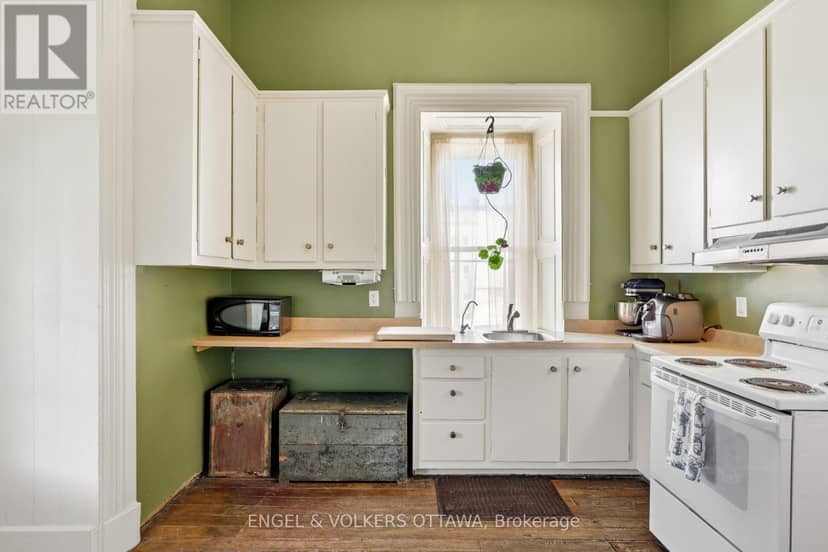382 McGill Street — photo 16 of 40