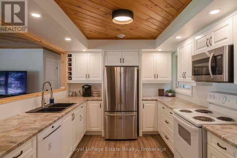 497 Elizabeth Street — photo 19 of 40