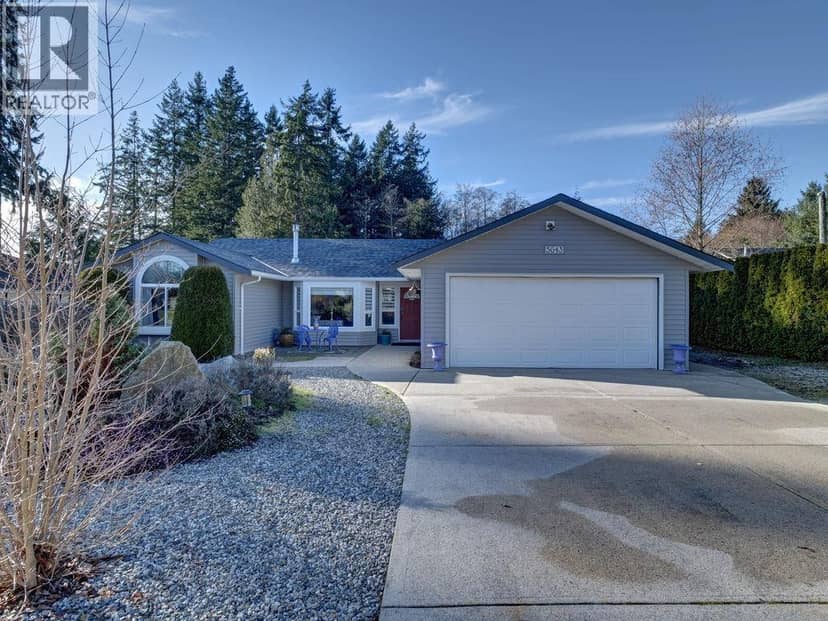 5643 CURTIS PLACE, Sechelt